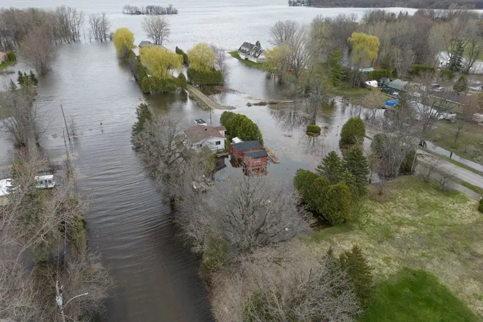 Deux fois plus de bâtiments situés en zones inondables dans le Grand Montréal